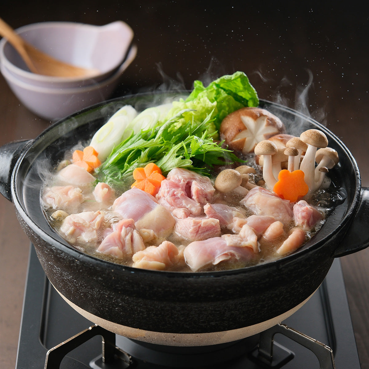 朝引き鶏の水炊きセット(ガラスープ・モモぶつ切り・ポン酢)